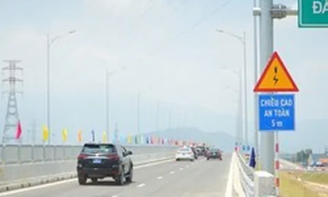 Mở rộng toàn tuyến cao tốc Bắc - Nam lên 6 làn xe, phấn đấu khởi công năm 2027