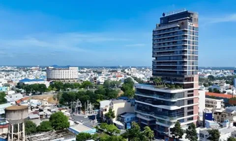 Ngân hàng rao xử lý tài sản bảo đảm liên quan chủ khách sạn 5 sao ở Mỹ Tho