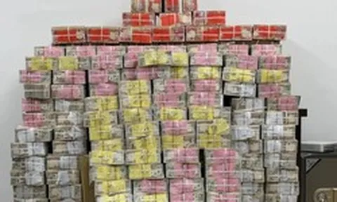 Tịch thu hơn 520 tỷ tiền mặt cùng 5 kg vàng của cựu quan chức dầu khí Iraq