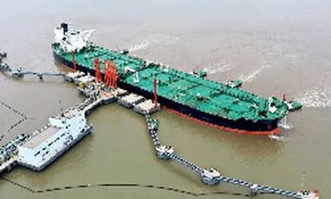 Loạt ‘ông trùm’ châu Âu âm thầm thu về gần 4 tỷ USD nhờ Nga