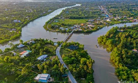 Mẹ giao đất cho con trai để được chăm sóc tuổi già, cuối cùng phải kiện đòi lại