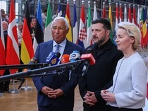 Giải ngân đợt đầu tiên trong gói vay 90 tỷ Euro cho Ukraine