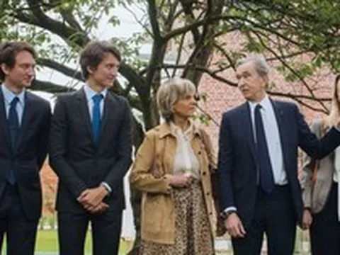 Cuộc sống 5 cậu ấm, cô chiêu nhà tỷ phú Bernard Arnault: Bị đào tạo như quân đội để kế nghiệp đế chế LVMH, bữa trưa cũng là nơi cha 'kiểm tra bài cũ'