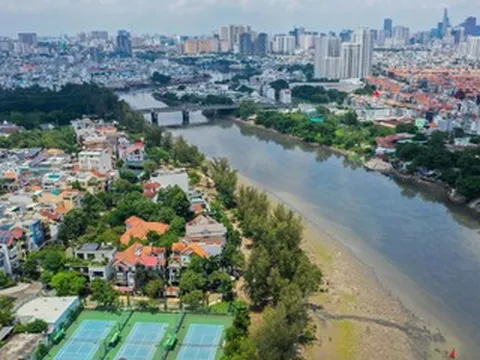 20 phút vào trung tâm TPHCM: Giá căn hộ khu Tây và khu Đông chênh nhau tới 3 lần