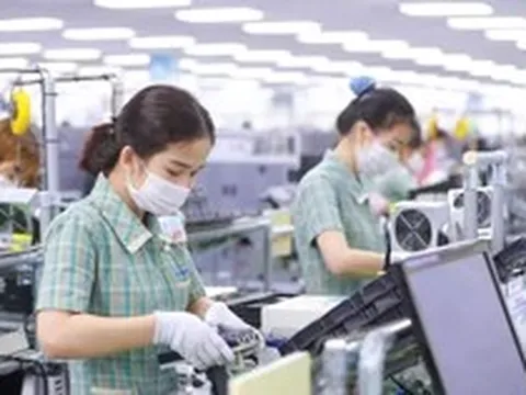 Nhập siêu tăng mạnh, vì sao thu ngân sách tăng 41.500 tỷ đồng?