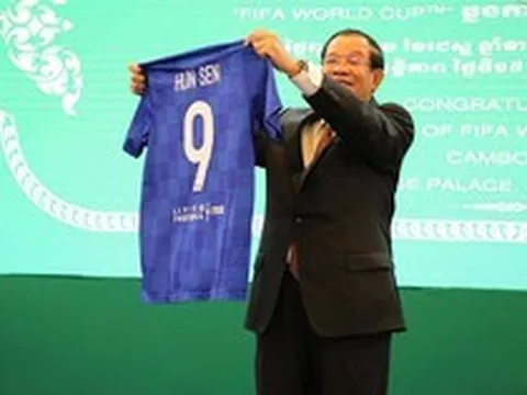 Ủng hộ cuồng nhiệt một đội bóng, ông Hun Sen gửi tin nhắn cho lãnh đạo nước này, chúc vô địch World Cup