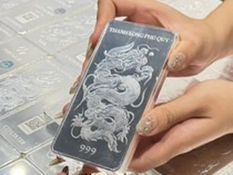 Một tuần sóng gió của giá vàng, bạc