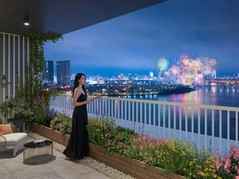 Mỹ cảnh sông - núi - biển và pháo hoa trong tầm mắt cư dân S-Light Tower