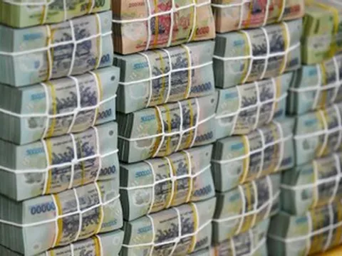 Thu ngân sách vượt 1,56 triệu tỷ, Bộ trưởng yêu cầu rà soát kịch bản tăng trưởng