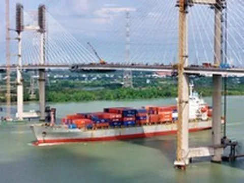Tăng tốc thi công cầu trên cao tốc Bến Lức - Long Thành nối TP.HCM với Đồng Nai