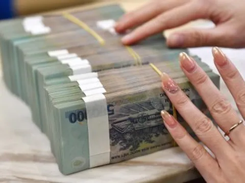 Có nên rút tiền gửi sang ngân hàng có lãi suất cao hơn?