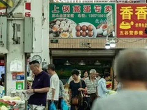 'Cày cuốc cả tháng, cuối cùng chẳng còn bao nhiêu': Lạm phát 'gặm nhấm' nền kinh tế lớn nhất châu Á